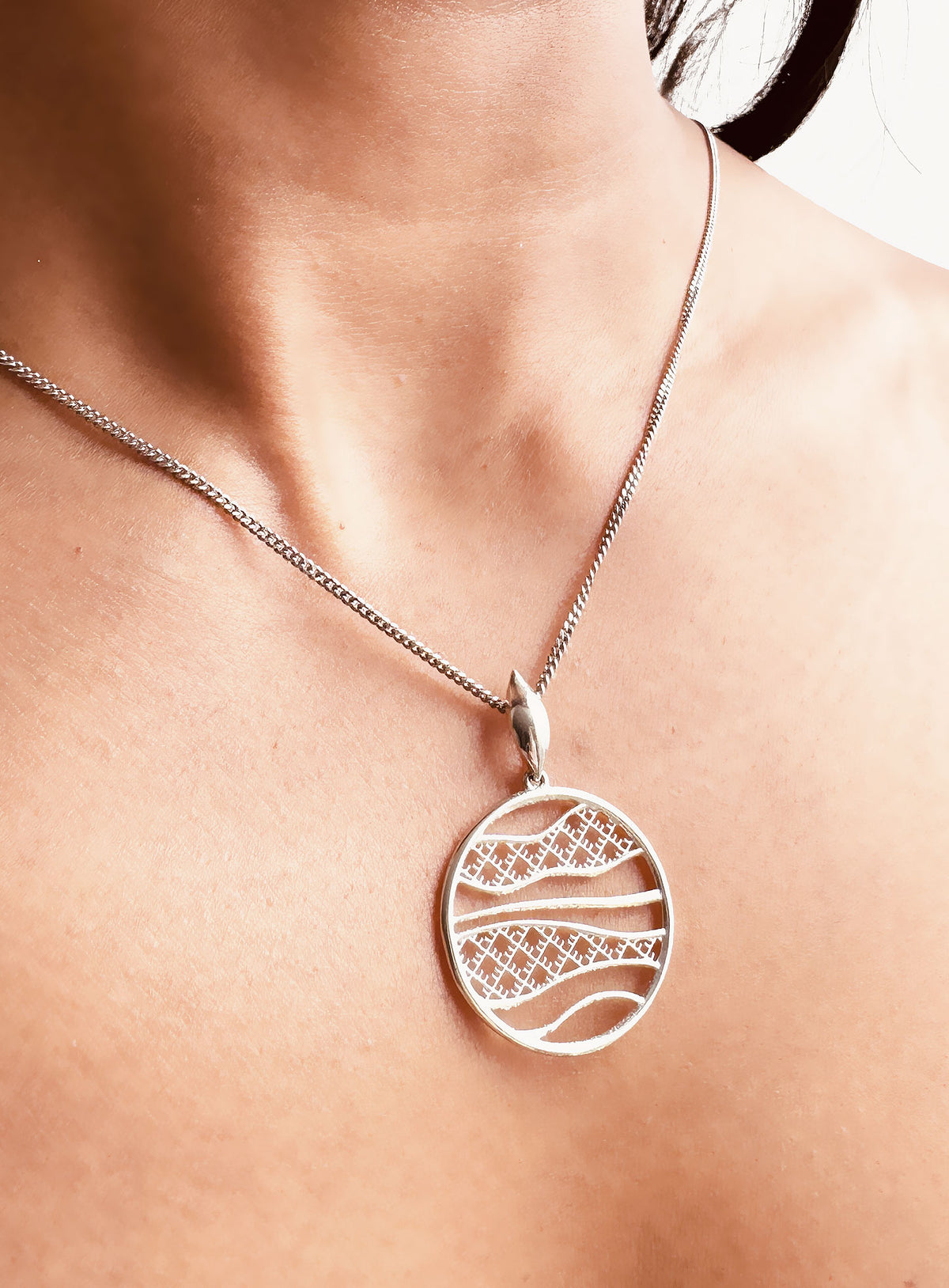 Recycled gold-plated sterling silver pendant SEALOOP ⏐ *Personalise