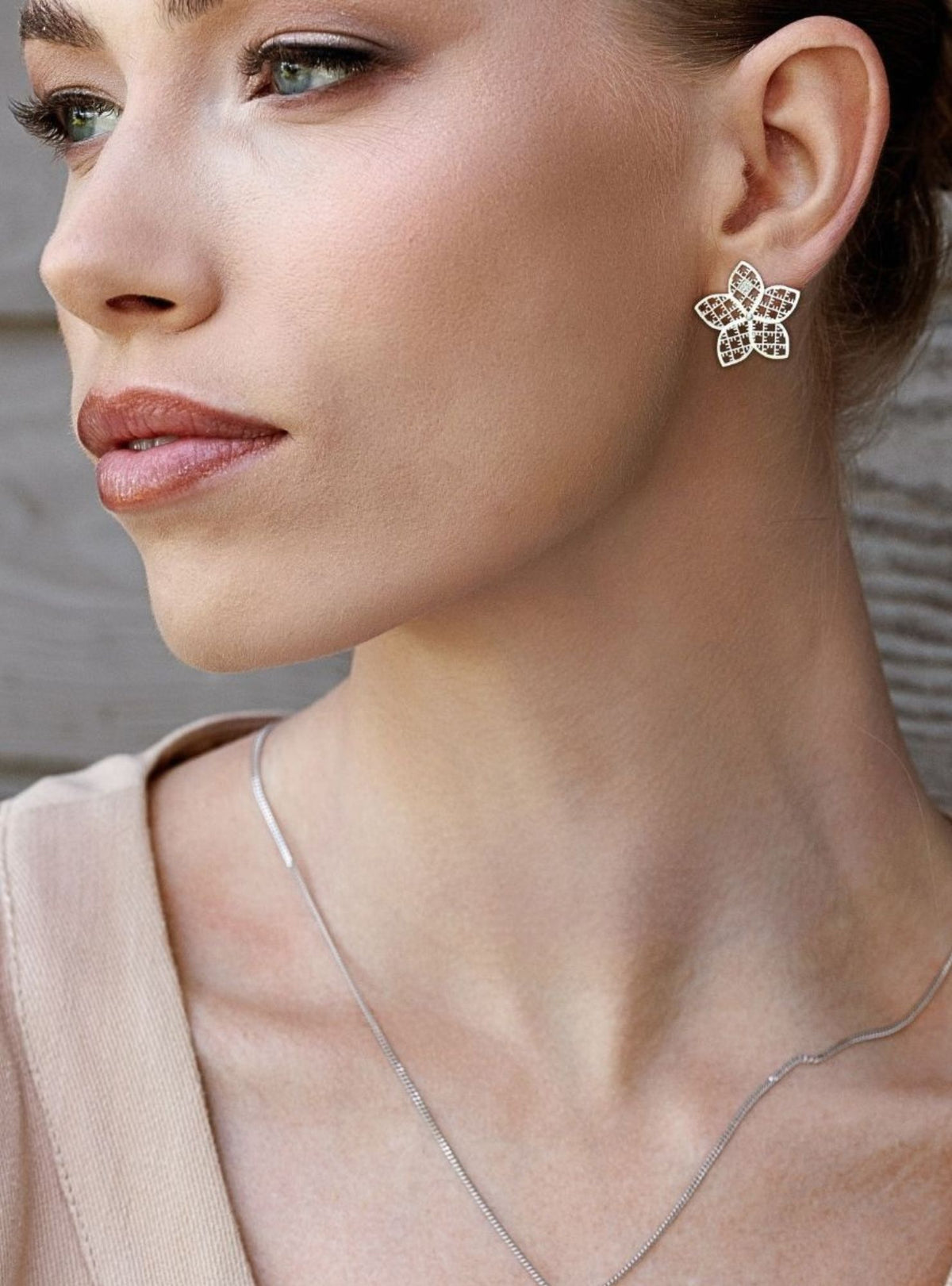 Circular gold-plated sterling silver earrings FLORET ⏐ *Personalise