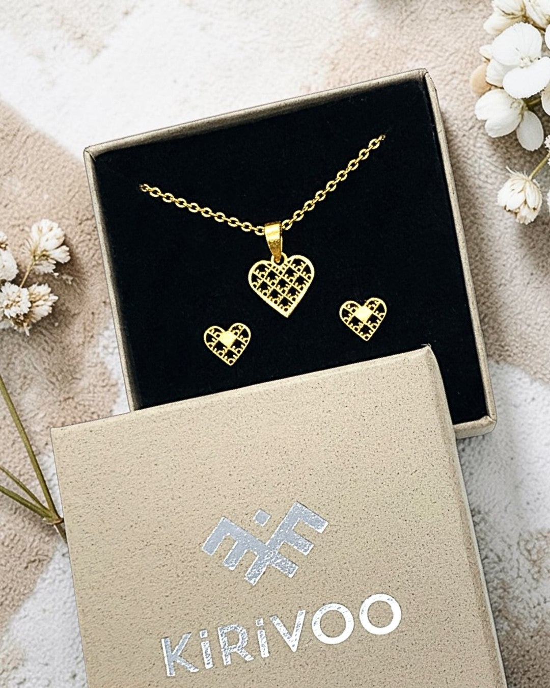 Circular sterling silver jewellery set HEARTS ⏐ *Personalise