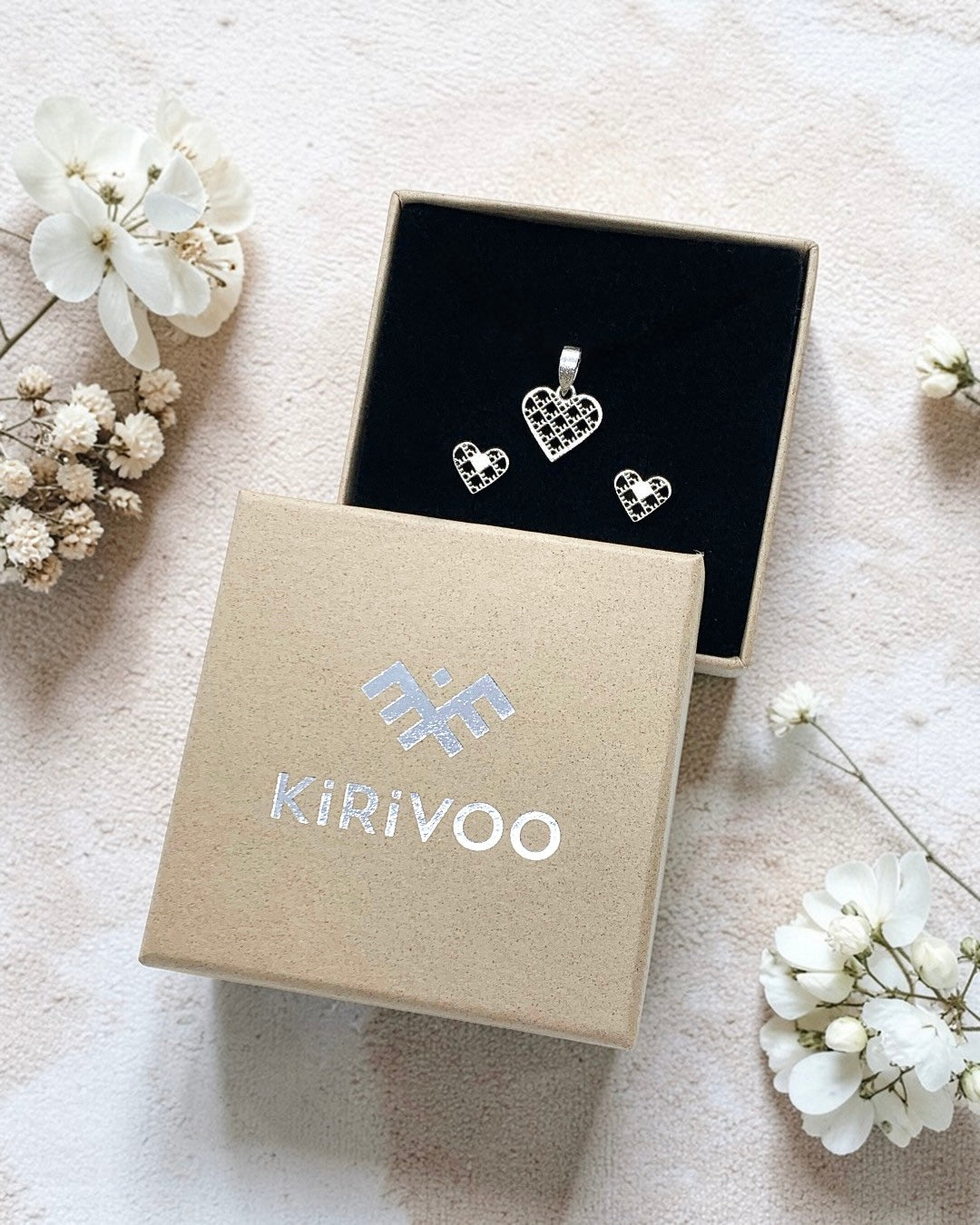 Circular sterling silver jewellery set HEARTS ⏐ *Personalise